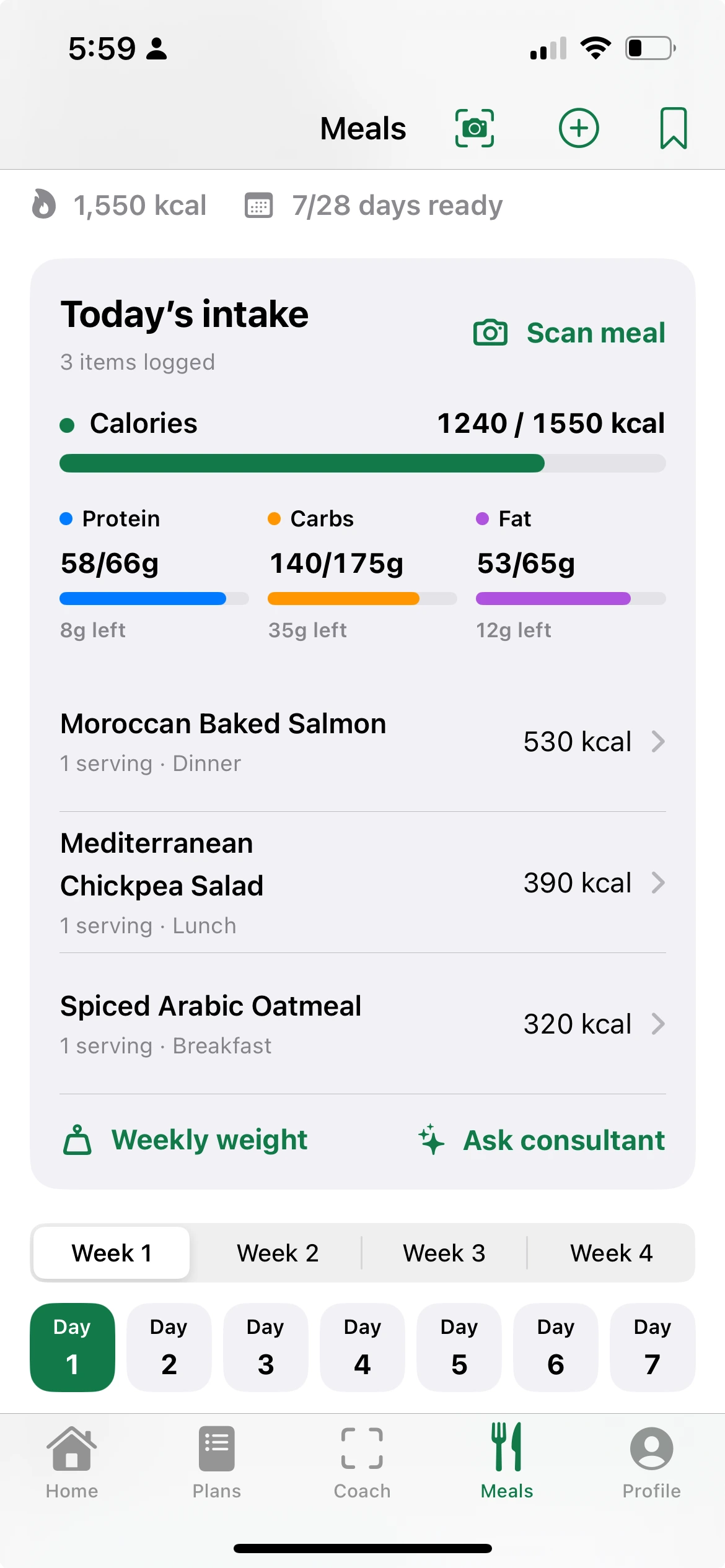 Muslima Fit Meals screen showing daily calories and macros, logged meals, Scan meal, weekly weight, Ask consultant, and week and day navigation